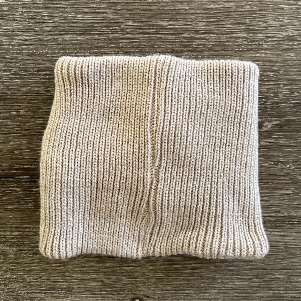 Zara Taupe Ribbed Knit Accessory - Picture 2 of 3